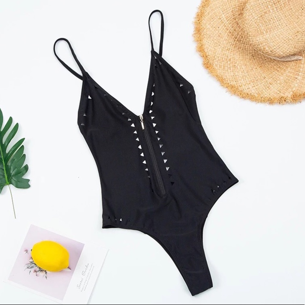 CLEARANCE Black Sexy Cut Out Zipper One Piece Swimsuit - Picture 5 of 8